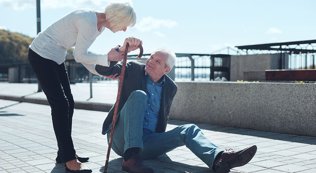 there are ways to fall that can minimize injury