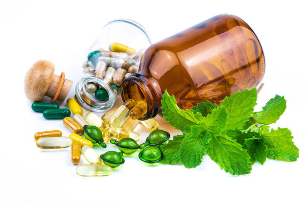 herbal medicine vitamin and antioxidant supplement