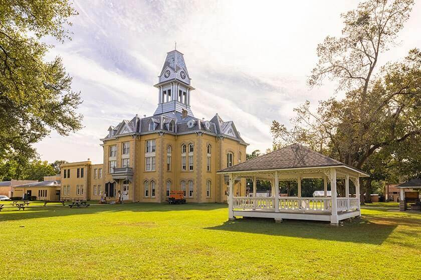 places for seniors to go out with friends in newton nc places for seniors to go out with friends in newton nc