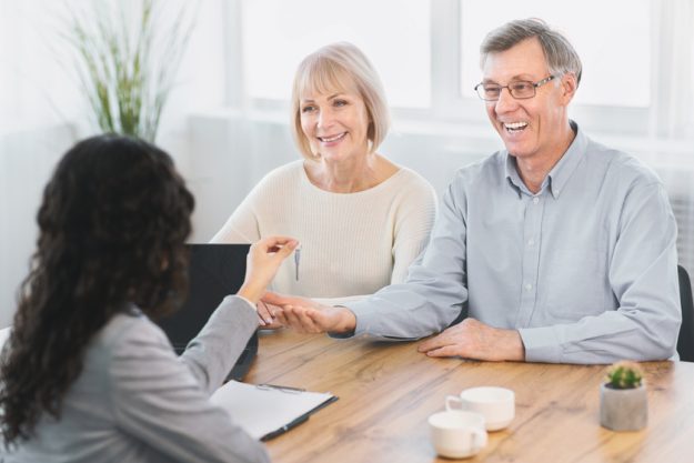 3 Questions To Ask When Touring Memory Care In Suwanee GA