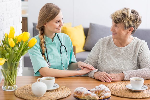 the benefits of assisted living for your loved one img