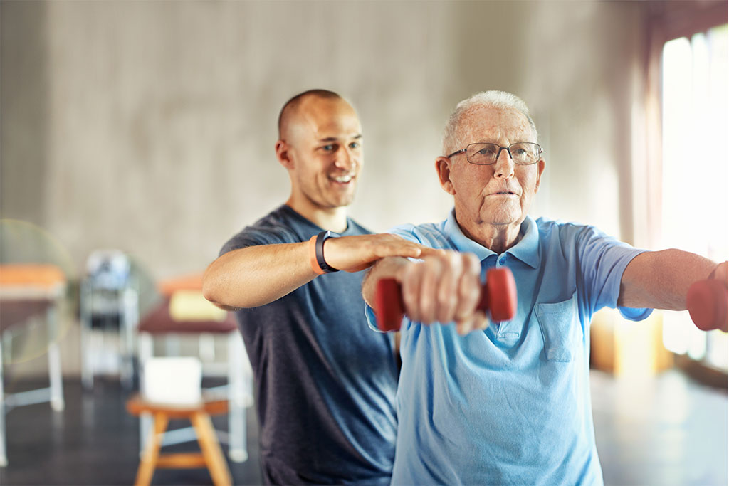 the importance of physical therapy in assisted living