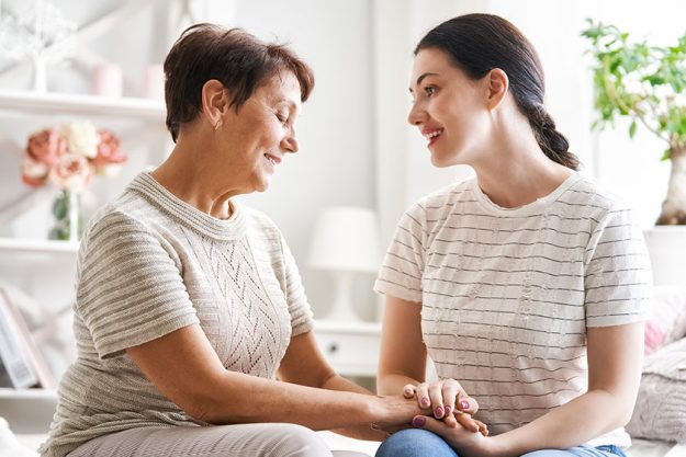 tips for discussing about assisted living with your elderly parent img tips for discussing about assisted living with your elderly parent img