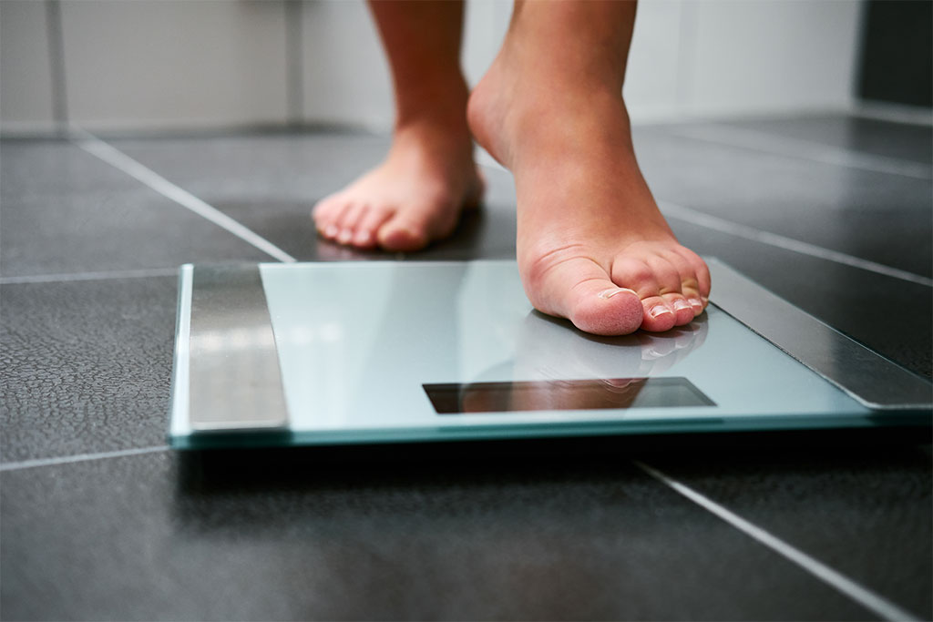 understanding the causes of unintentional weight loss in your elderly loved one