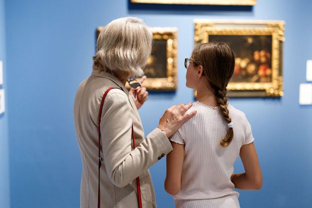 elder friendly art galleries in hendersonville nc to visit with your loved