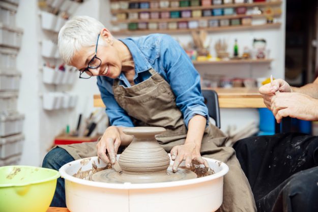 6 ways engaging in creative arts can benefit your loved one