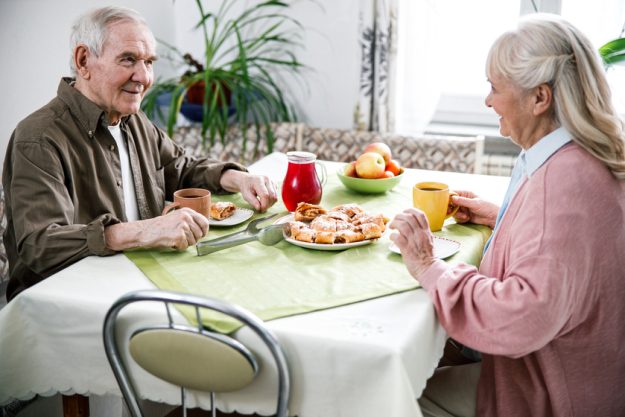 ask these x questions when evaluating dining programs in a senior living property in suwanee ga 1