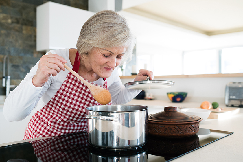 senior woman in the kitcheN