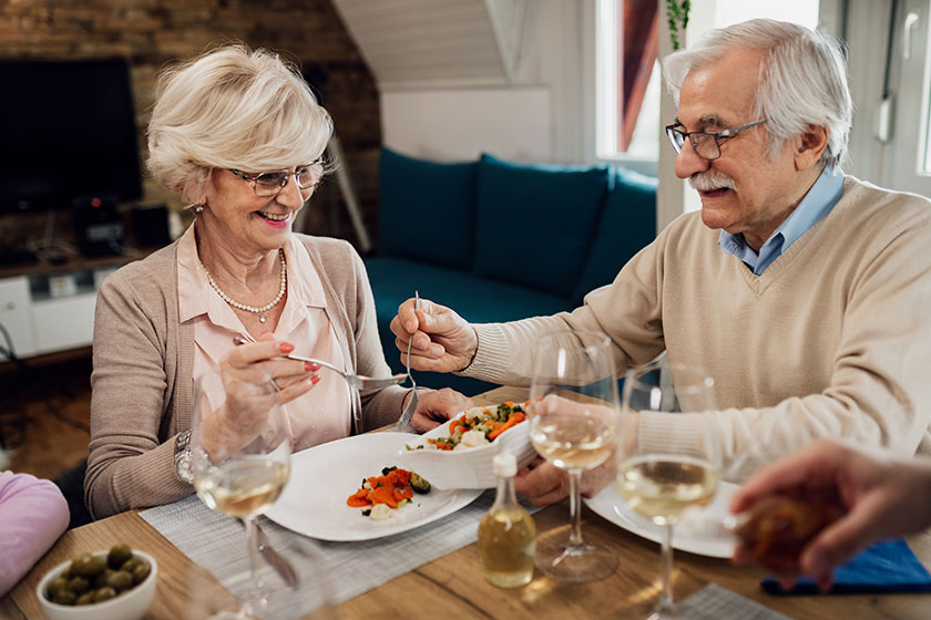 Dining Together With Your Senior Peers: A Trendy Lifestyle In Gantt, SC  Assisted Living Apartments