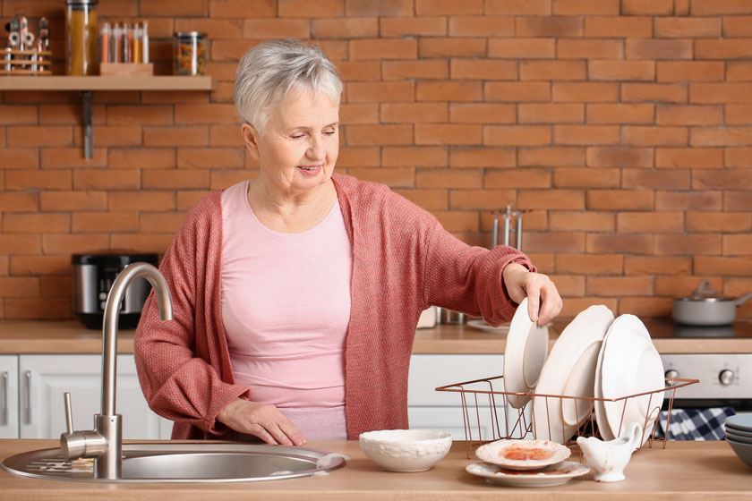 how participating in household chores boosts seniors brain health img