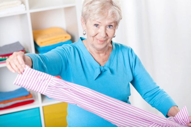 benefits of a minimalist wardrobe for seniors and how to start it img benefits of a minimalist wardrobe for seniors and how to start it img