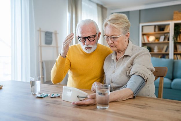 how technology makes health monitoring easier for seniors img how technology makes health monitoring easier for seniors img