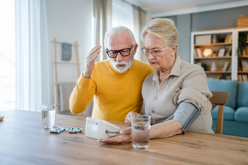 how technology makes health monitoring easier for seniors img how technology makes health monitoring easier for seniors img