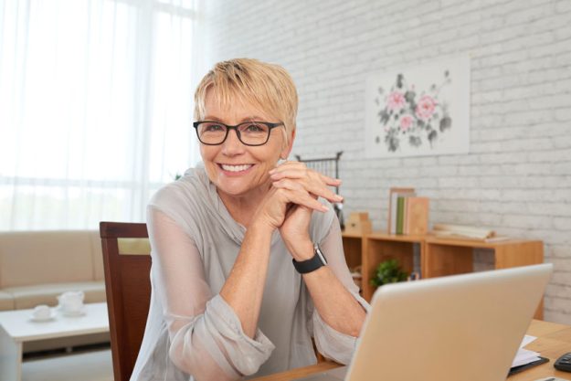 4 work from home jobs that seniors can explore img