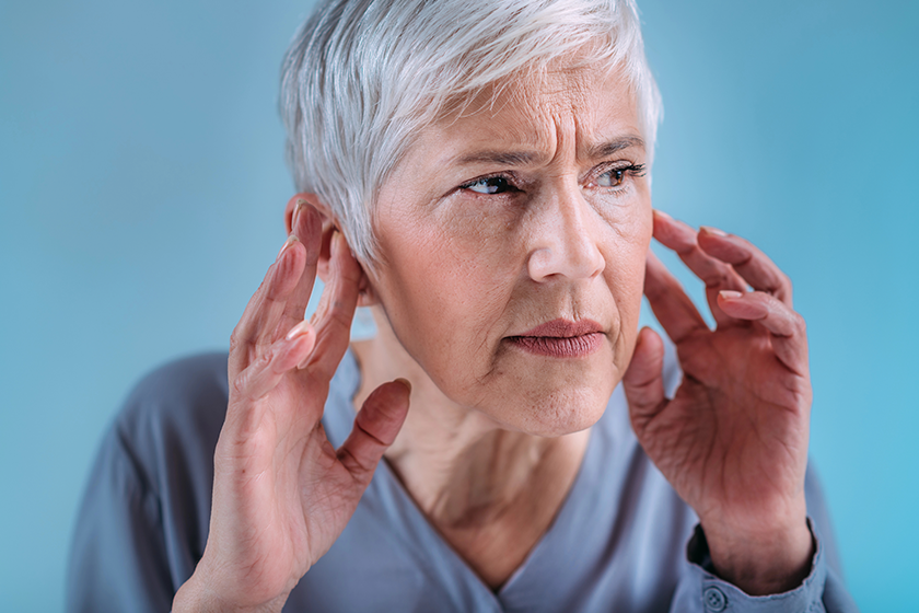 hearing loss senior woman symptoms hearing loss