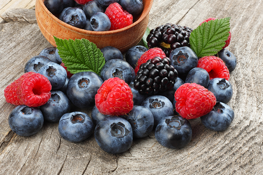 mix blueberries blackberries raspberries