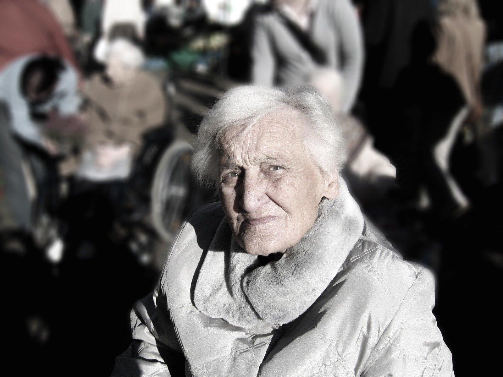 dependent dementia woman (1) dependent dementia woman (1)