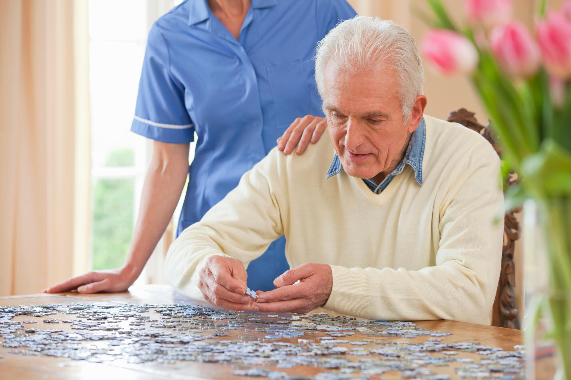 Horizontal,Shot,Of,A,Senior,Man,Assembling,A,Jigsaw,Puzzle Horizontal,Shot,Of,A,Senior,Man,Assembling,A,Jigsaw,Puzzle
