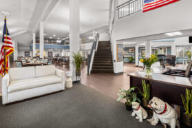 Epps Bridge 002 Lobby