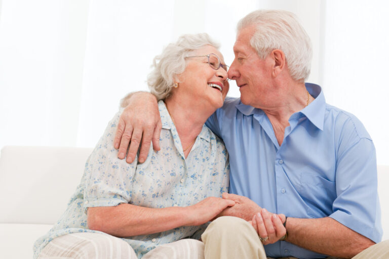 Happy,Joyful,Aged,Couple,Loving,And,Enjoy,The,Retirement,At