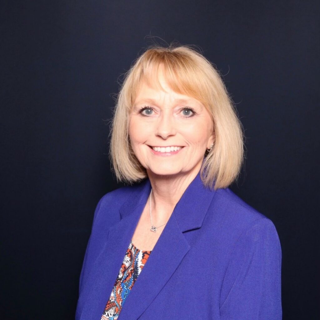 Amy Costin Head Shot